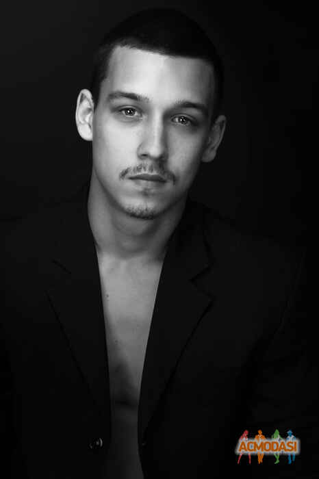 Женя  Sadakov фото №534994. Загружено 18 Ноября 2013