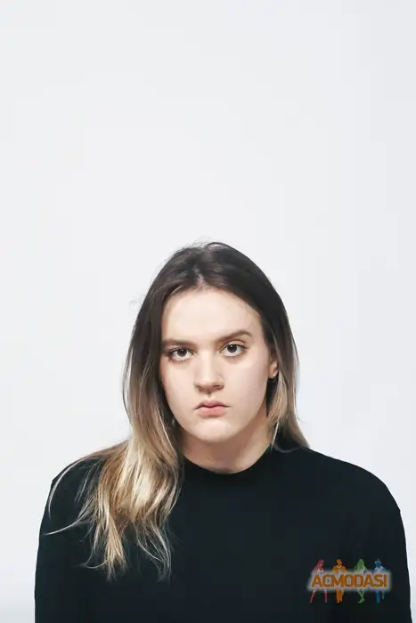 Полина   фото №1938123. Загружено 06 Октября 2025