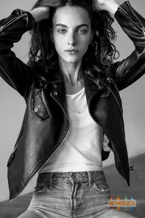 Елена  Коротич фото №1928407. Загружено 05 Июня 2025