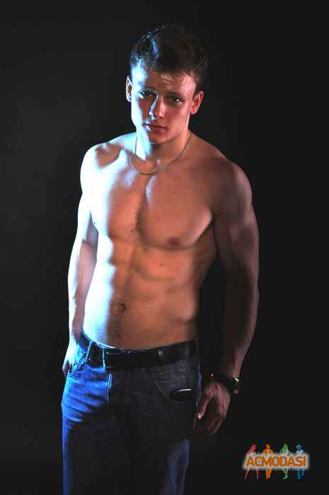 Роман Александрович Гаутьер фото №552147. Загружено 14 Декабря 2013