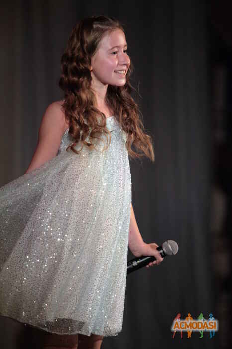 Люба   фото №677760. Загружено 25 Июня 2014