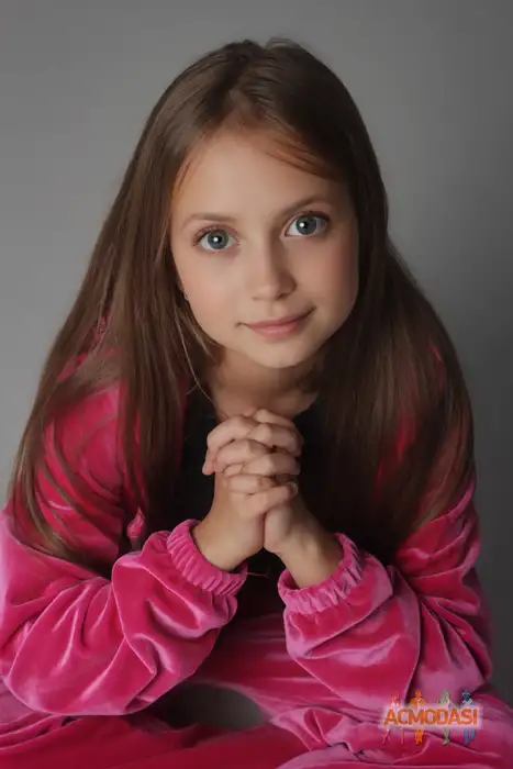 Злата Богановна Парасоцкая фото №1942373. Загружено 26 Ноября 2025