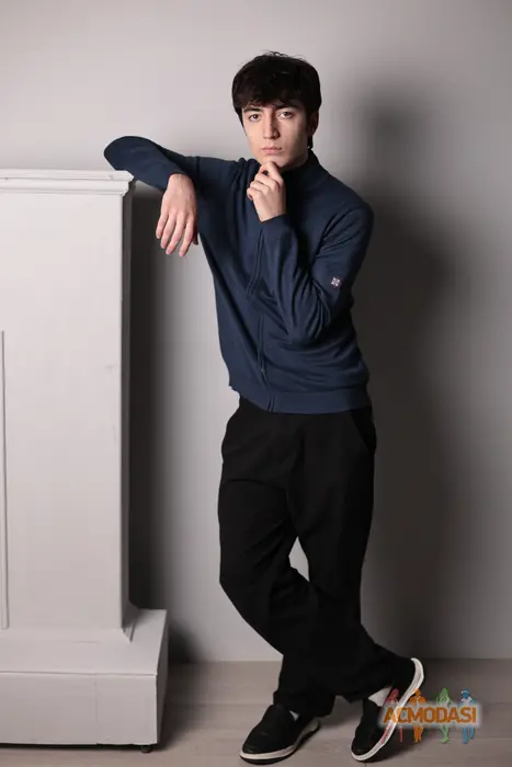 Амир  Исломов фото №1929536. Загружено 18 Июня 2025