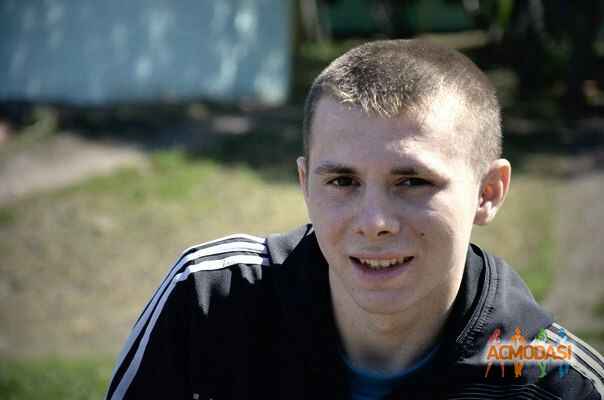 Толя  Михайлюк фото №558248. Загружено 25 Декабря 2013