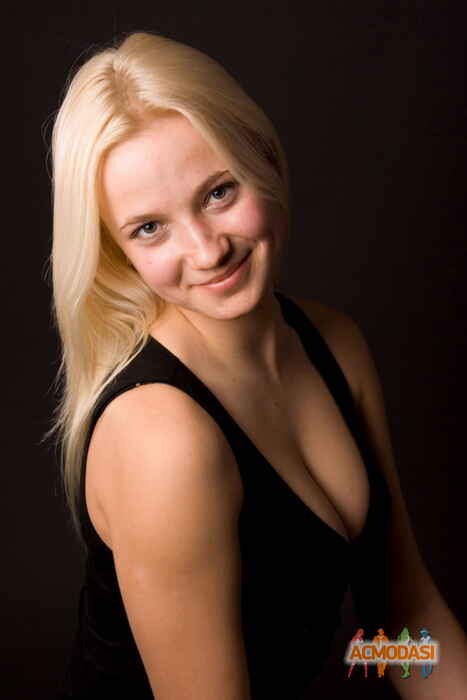 Елена  Коновалова фото №5419. Загружено 11 Апреля 2008