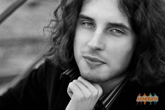 Богдан Иоанн Сергеевич фото №494607. Загружено 19 Сентября 2013