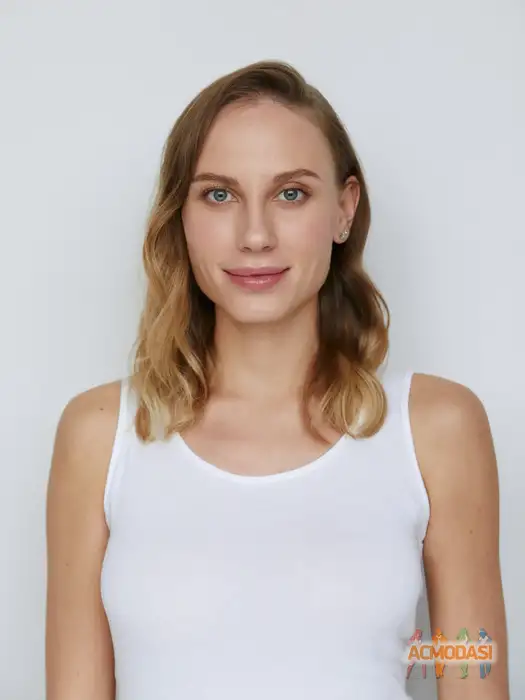 Арина Захарова Эдуардовна фото №1940692. Загружено 06 Ноября 2025