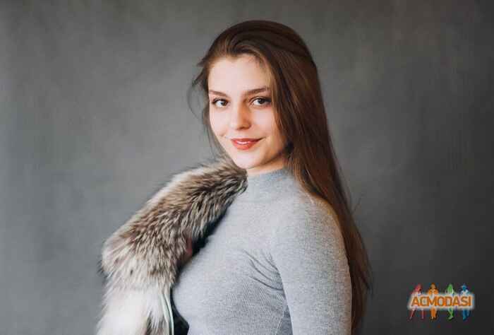 Карина Олеговна Костенко фото №1339512. Загружено 02 Июля 2018
