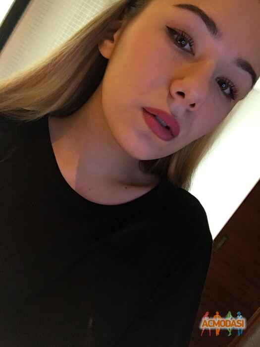 Яна Александровна Туровская фото №1574295. Загружено 21 Февраля 2020