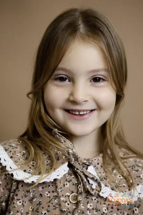 Милана  Девятова фото №1939446. Загружено 24 Октября 2025