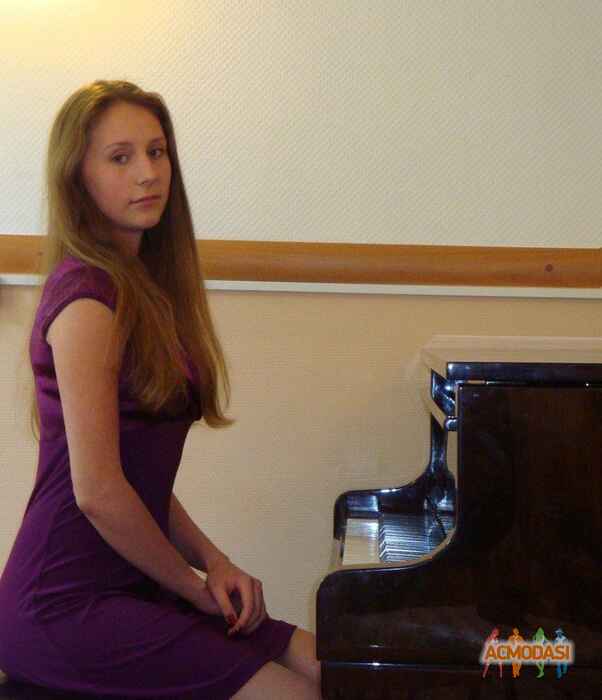 Полина Павловна Миронова фото №503386. Загружено 03 Октября 2013
