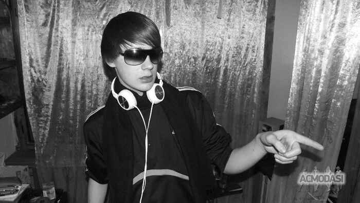 Арсений Викторович Новоселов фото №538600. Загружено 22 Ноября 2013