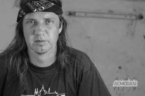 Дрынь Юрий Викторович фото №356352. Загружено 01 Марта 2013