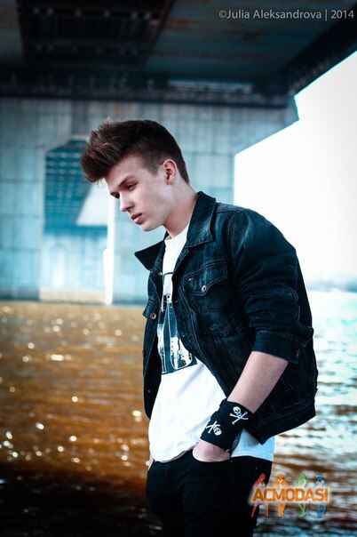 Жэка  Тарасенко фото №681509. Загружено 01 Июля 2014