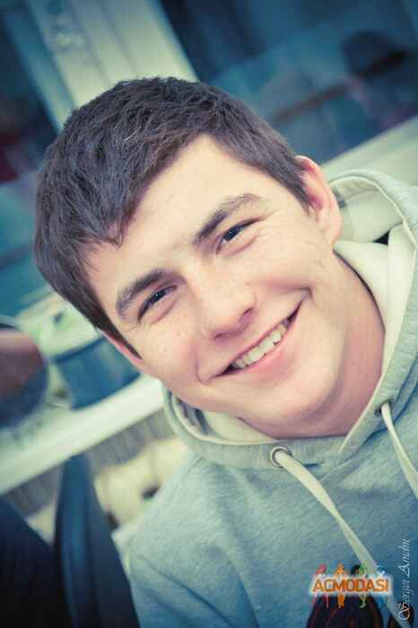 Артем Минияров Раилевич фото №946853. Загружено 29 Октября 2015