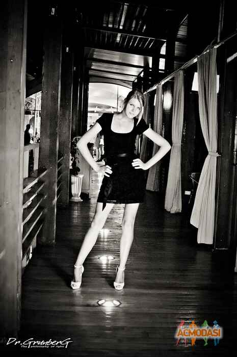 Анастасия Юрьевна Высоцкая фото №489911. Загружено 12 Сентября 2013