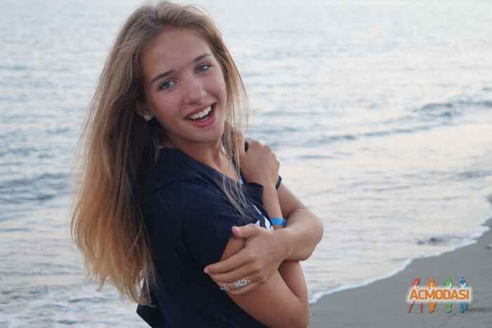 Яна  Суханова фото №892255. Загружено 24 Июля 2015