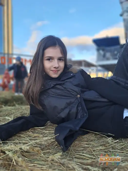 Жасмин  Почхуа фото №1947615. Загружено 17 Февраля 2026