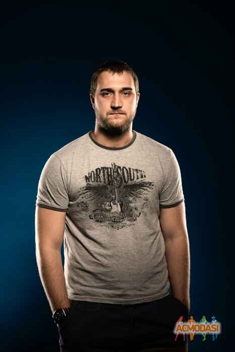 Руслан Альбертович Ханумак фото №722654. Загружено 02 Сентября 2014