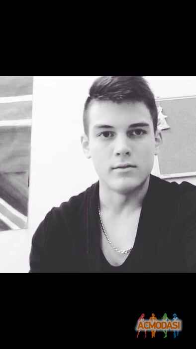 Иван Сергеевич Лаврёнов фото №898392. Загружено 02 Августа 2015