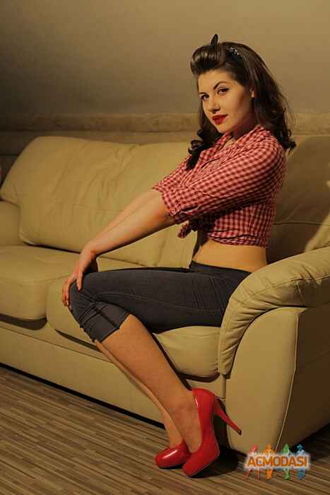 Ксения Константиновна Логинова фото №155340. Загружено 25 Февраля 2012