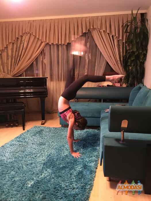 Александра Андреевна Ткаченко-Галоян фото №1120190. Загружено 05 Декабря 2016