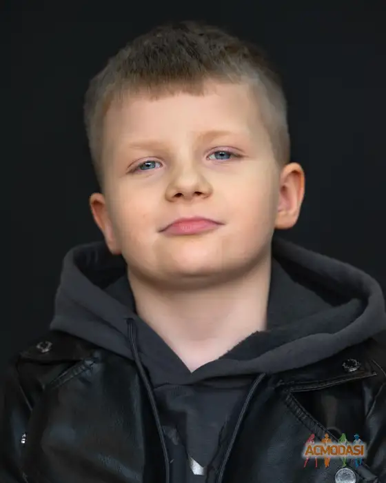 Олег  Таболин фото №1941239. Загружено 11 Ноября 2025