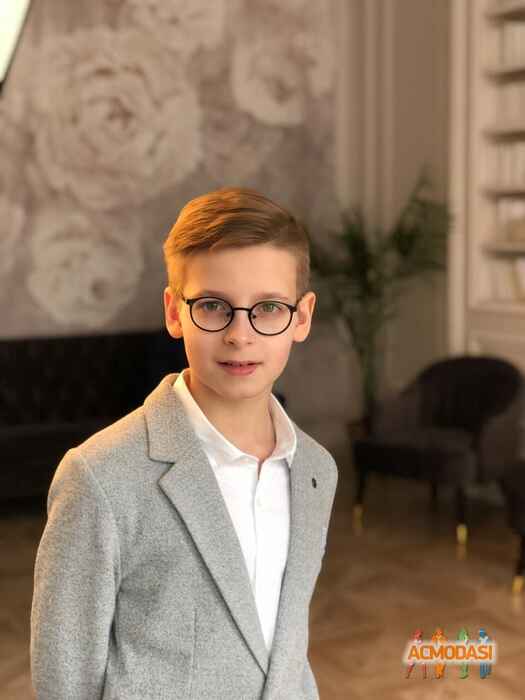 Роман   фото №1463290. Загружено 22 Мая 2019