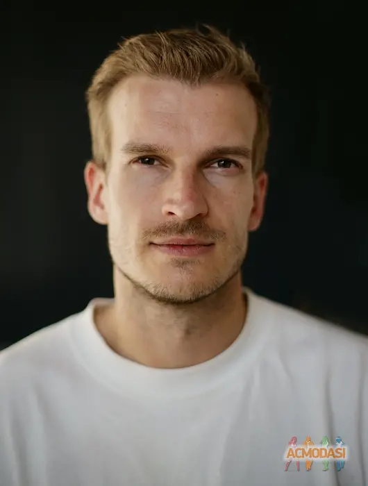 Denis  Bondarenko фото №1935182. Загружено 30 Августа 2025