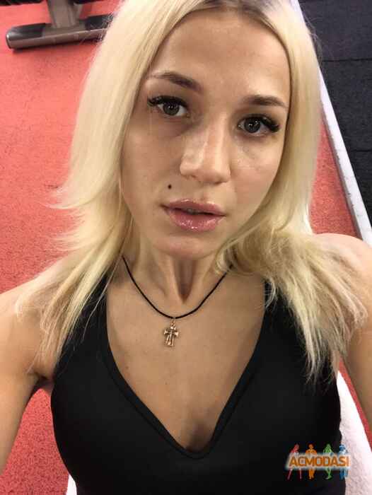 Лена Юрьевна Новикова фото №1321358. Загружено 15 Мая 2018