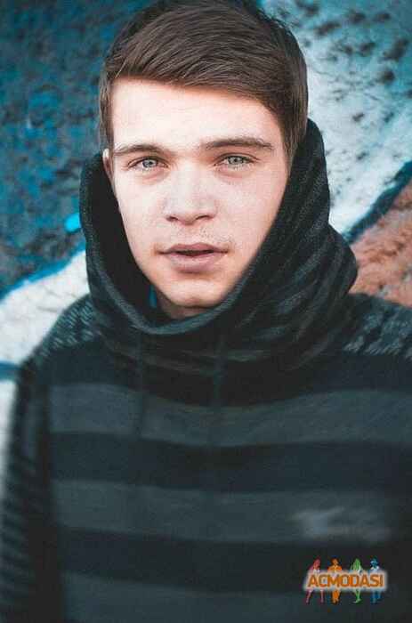 Дмитрий Валериевич Жовняревич фото №647759. Загружено 06 Мая 2014