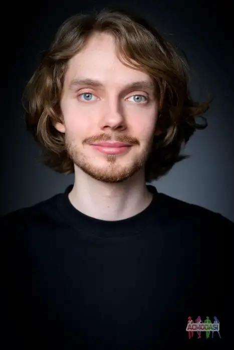 Владимир Владимирович Сухов фото №1945815. Загружено 22 Января 2026