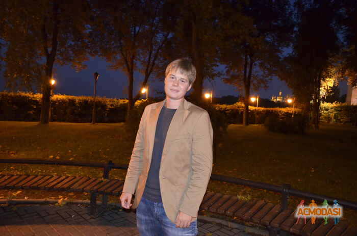 Максим   фото №652978. Загружено 15 Мая 2014