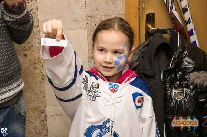 Ксения Дмитриевна Ситник фото №870342. Загружено 06 Июня 2015