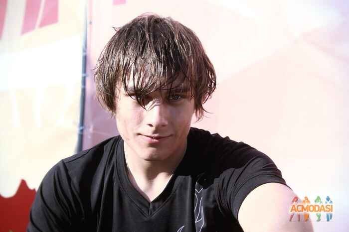 Владислав Олегович Хаустов фото №315239. Загружено 24 Декабря 2012