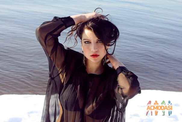 Фрау  Трамвайчик фото №577069. Загружено 21 Января 2014