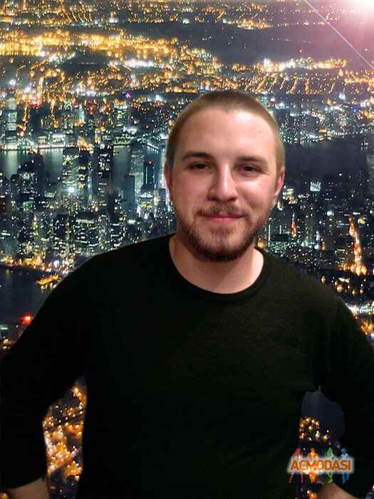 Михаил   фото №754344. Загружено 16 Октября 2014