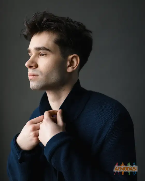 Максим  Богатырев фото №1939029. Загружено 18 Октября 2025