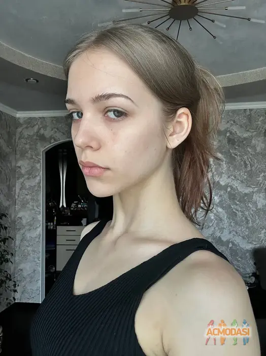 Лера  Михайлова фото №1934342. Загружено 17 Августа 2025