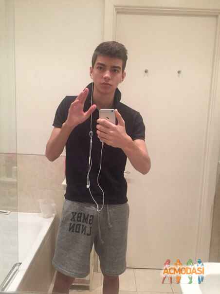 Максим Адреевич Ковалев фото №950311. Загружено 06 Ноября 2015