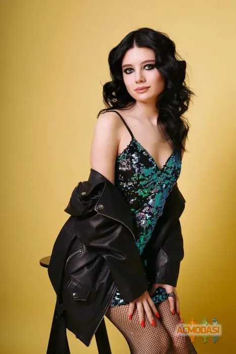 Лина  Камальдинова фото №1915254. Загружено 24 Декабря 2024