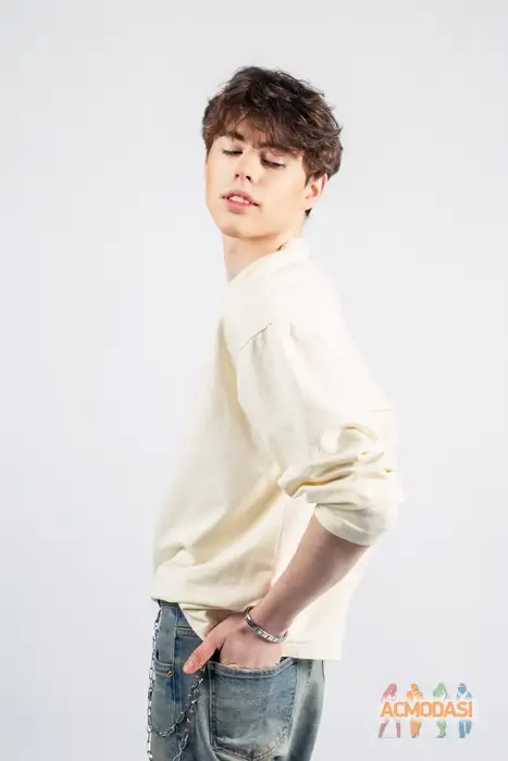 Данил  Толстенко фото №1947193. Загружено 12 Февраля 2026