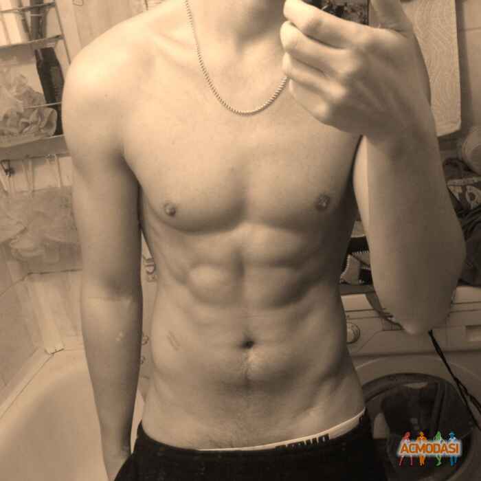 Илья Владимирович Садовников фото №608988. Загружено 05 Марта 2014