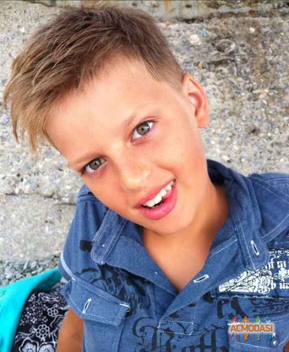 Вова  Мацарский фото №706053. Загружено 09 Августа 2014