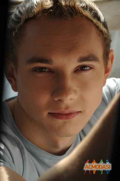 Юрий Юрьевич Одеколонов фото №854210. Загружено 26 Апреля 2015