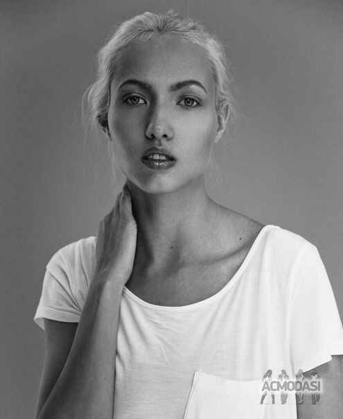 Lyuba Anatolievna Stolyarova фото №867349. Загружено 01 Июня 2015