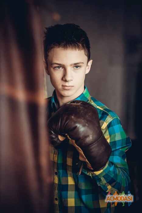 Виктор  Сергеевич фото №883880. Загружено 08 Июля 2015