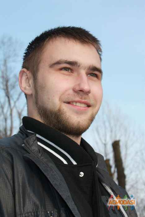 Максим Викторович Конев фото №135342. Загружено 22 Января 2012