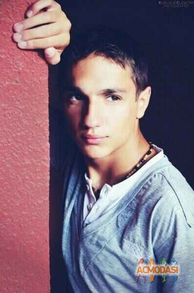 Артур Романович Бланченко фото №1415858. Загружено 23 Января 2019