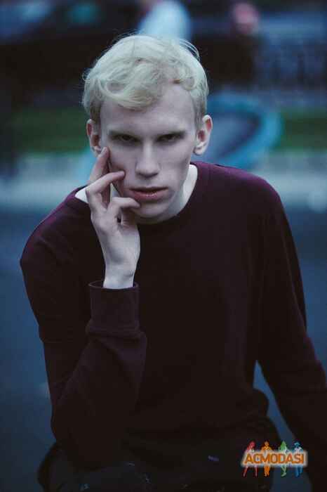 Никита  Владимирович фото №933898. Загружено 10 Октября 2015